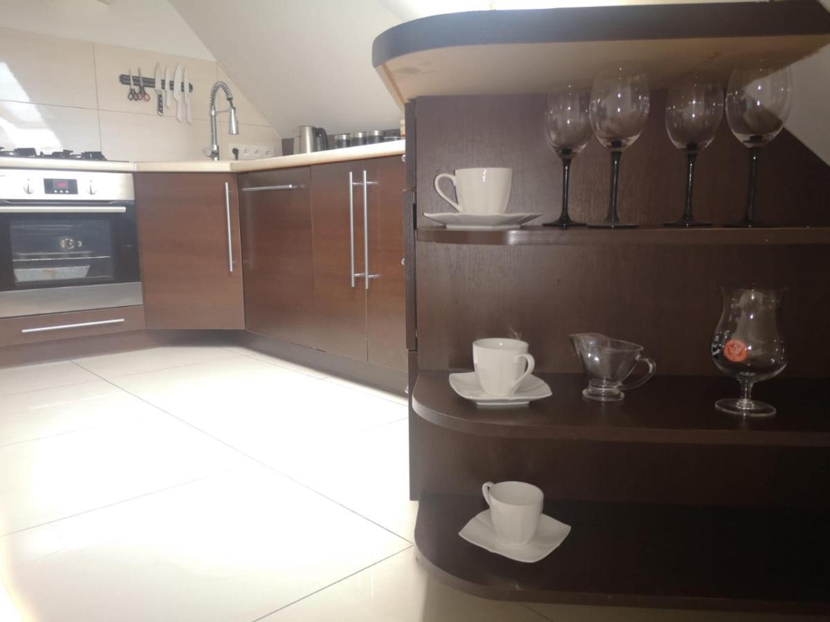 Apartamenty LENA 16 TWOJE poddasze Racibórz Exterior foto